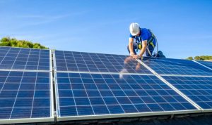 Installation et mise en production des panneaux solaires photovoltaïques à Beaucouze